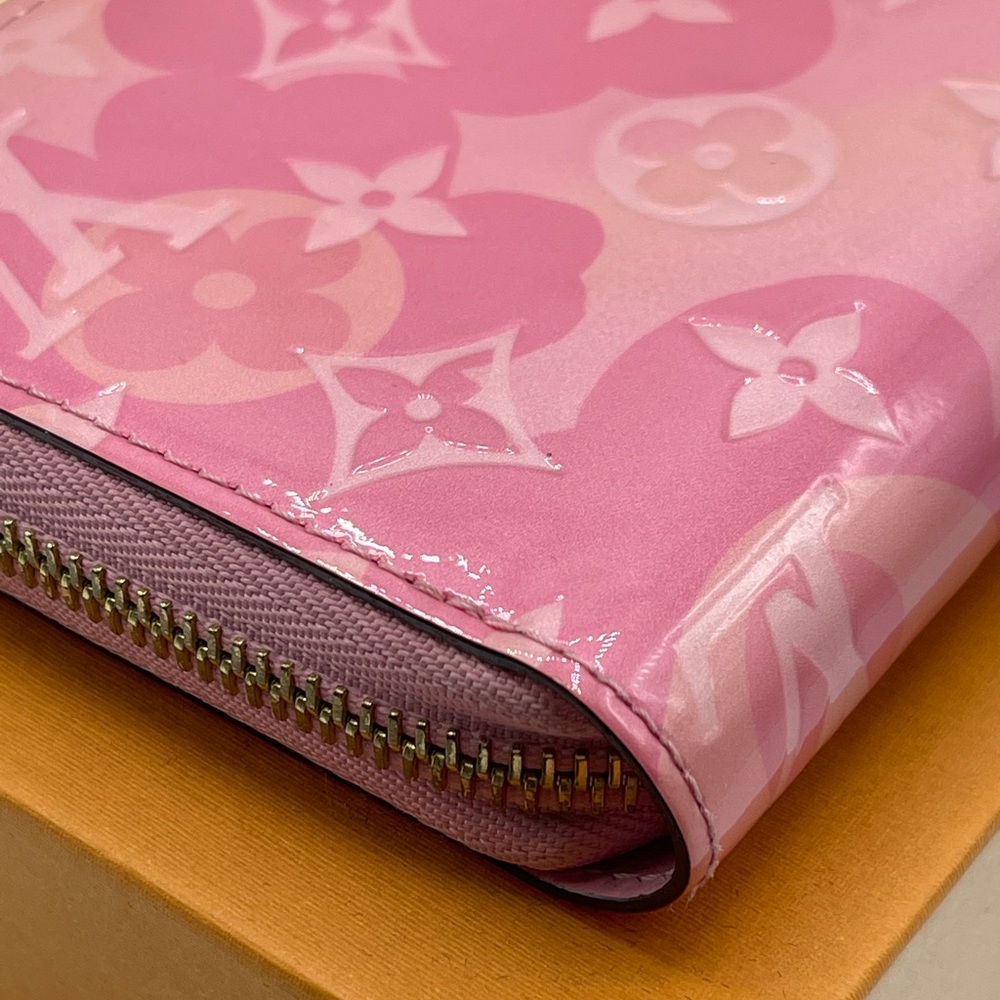 Louis Vuitton Valentine Vernis Monogram Limited Edition Long Round Zippy Wallet - Picture 13 of 16